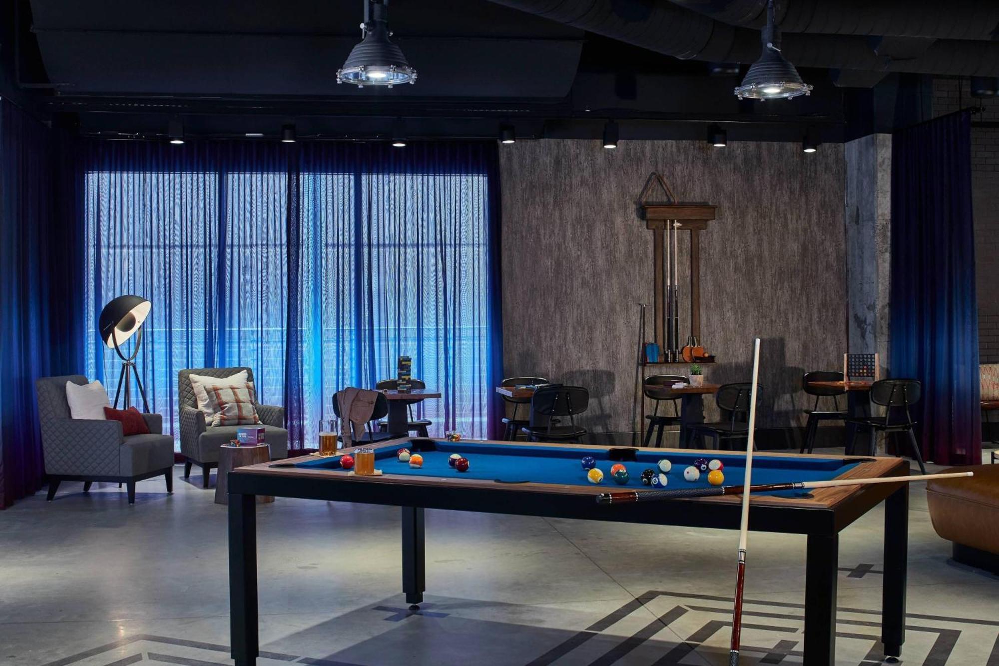 Moxy Atlanta Midtown Hotell Exteriör bild